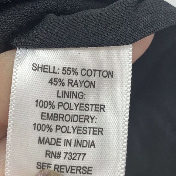 A Glow Maternity Black Embroidered Top Large - Picture 7 of 7